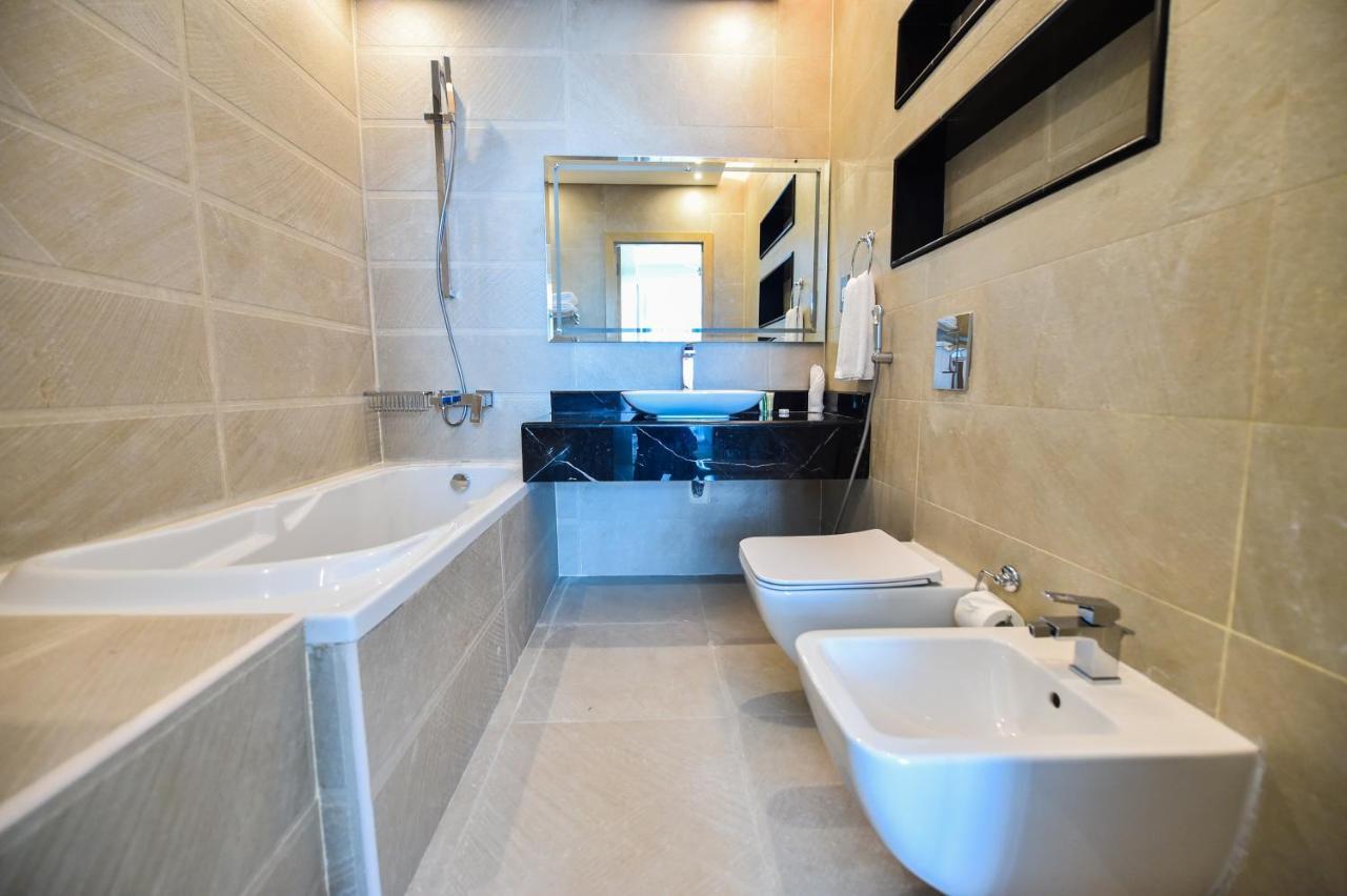 Waterfront Hotel Apartment Lusail Экстерьер фото