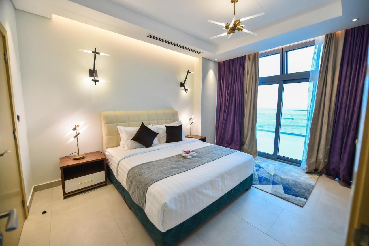 Waterfront Hotel Apartment Lusail Экстерьер фото A bedroom at the hotel