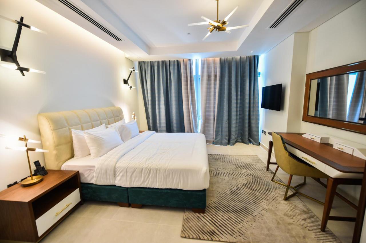 Waterfront Hotel Apartment Lusail Экстерьер фото A bedroom at the hotel